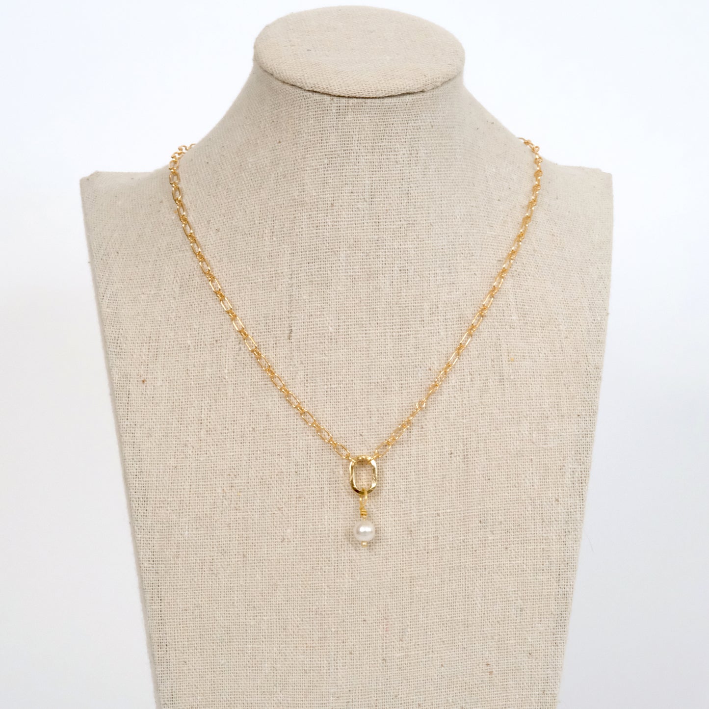 Cris Necklace